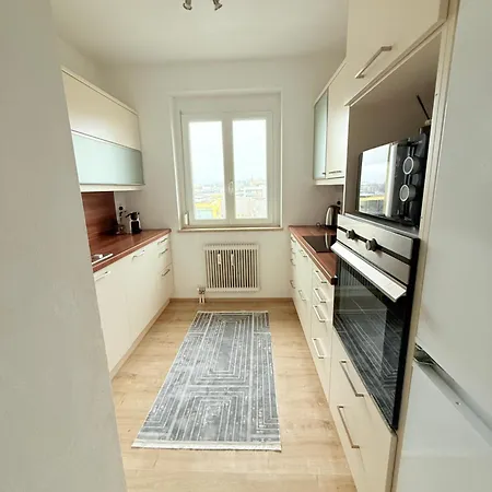 Apartamento 3-zimmerwohnung & 3 Min Zur Strassenbahn Leonding