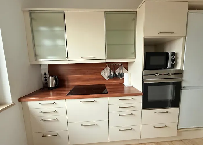 3-zimmerwohnung & 3 Min Zur Strassenbahn