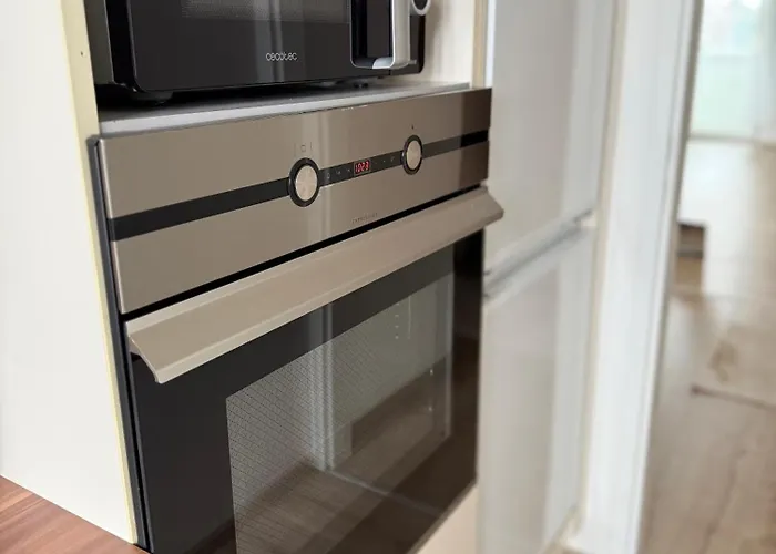 Διαμέρισμα 3-zimmerwohnung & 3 Min Zur Strassenbahn Leonding