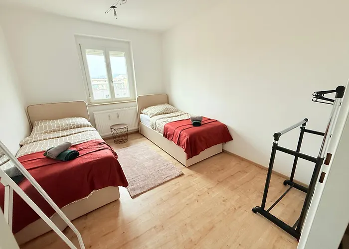 3-zimmerwohnung & 3 Min Zur Strassenbahn * Leonding